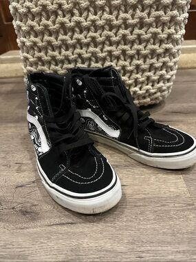 Vans High-Top Sneakers - Black & White skull Bandana